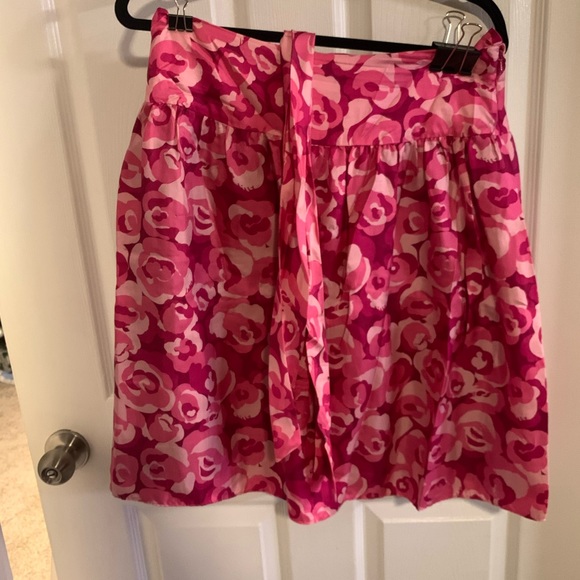 Used Lilly Pulitzer Silk Pink Rose Skirt Size 6 - Picture 2 of 4